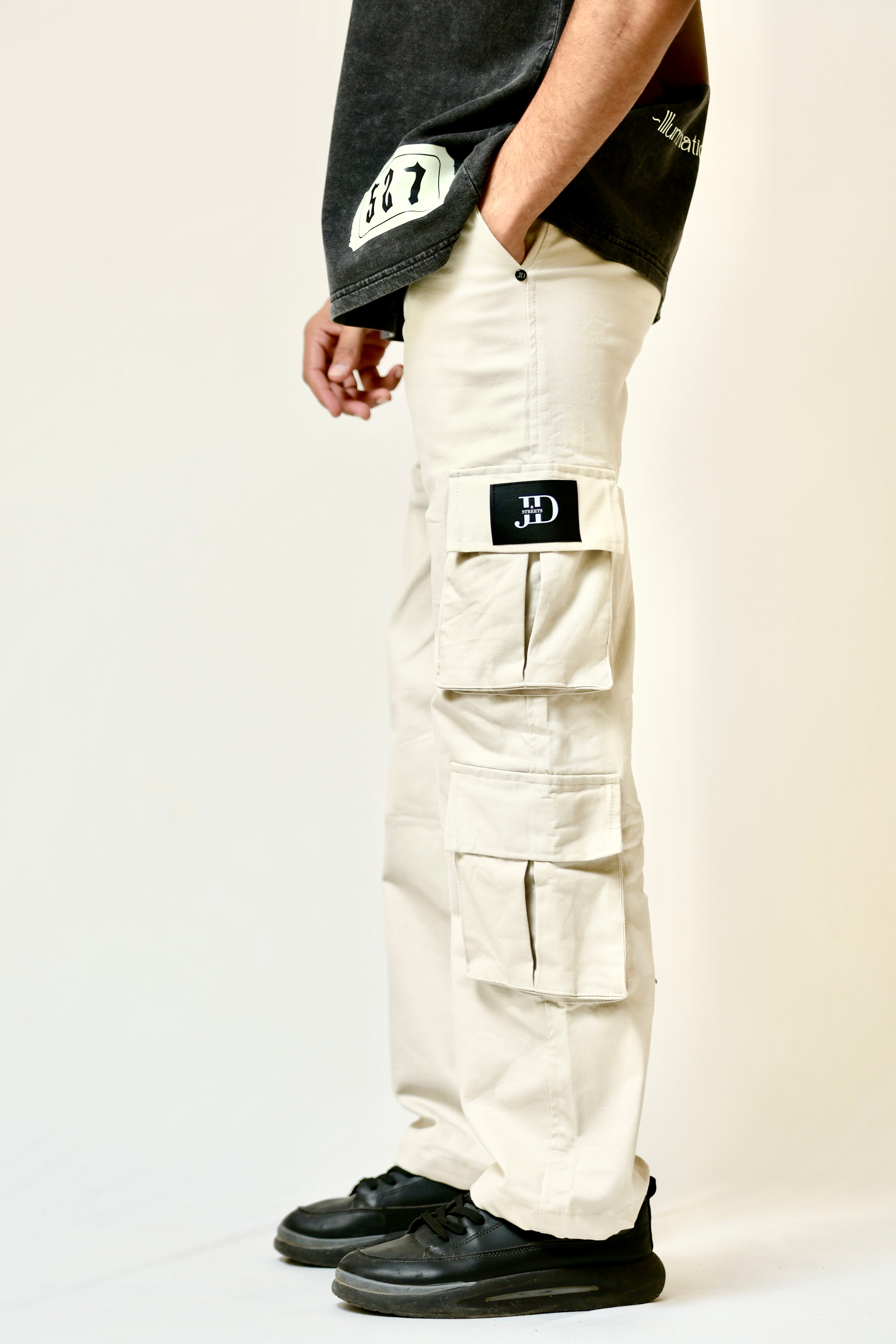 Relaxed Fits Cargo Trousers